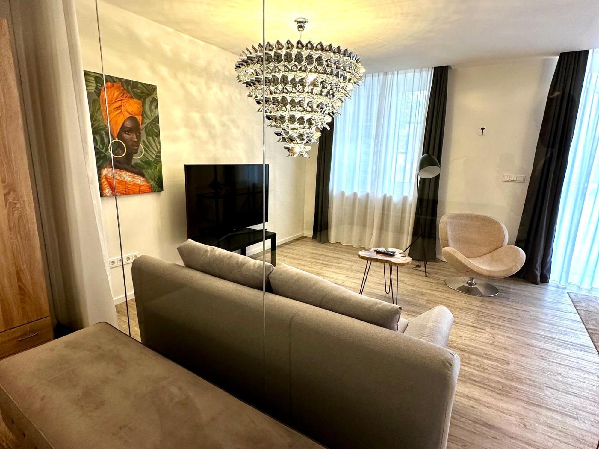 Beefree Whirlpoolsuitexl33-freeparking-fastwifi *