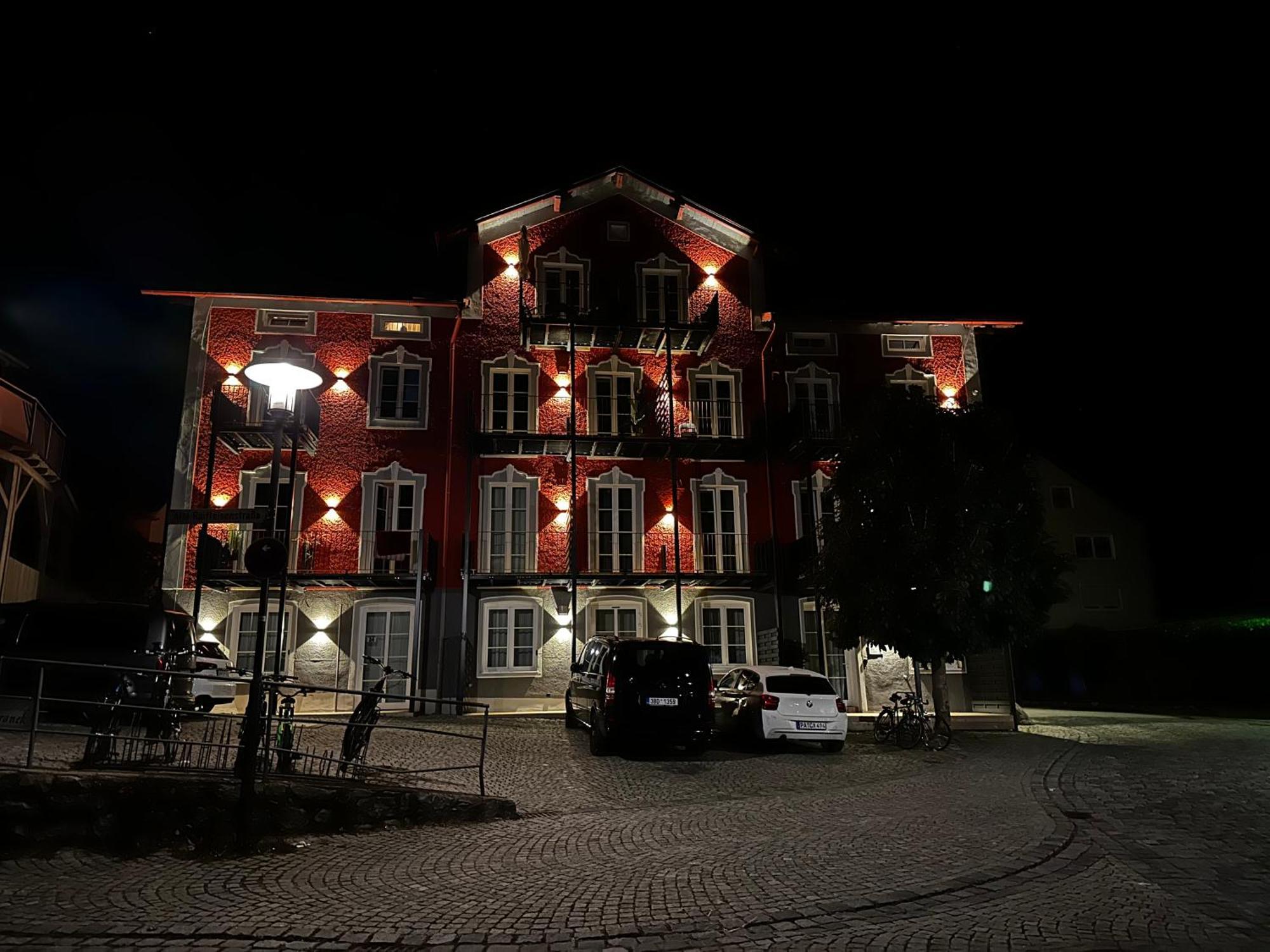 Beefree Whirlpoolsuitexl33-freeparking-fastwifi Apartment Passau